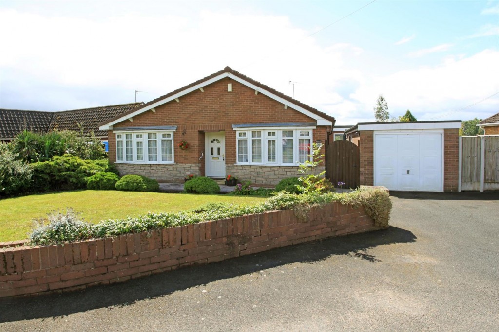 Newport Road, Edgmond, Newport, 3 bedroom, Bungalow Detached